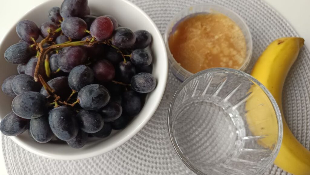 ingredients-smoothie-raisin-banane