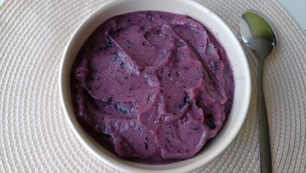 nice-cream-banane-myrtille