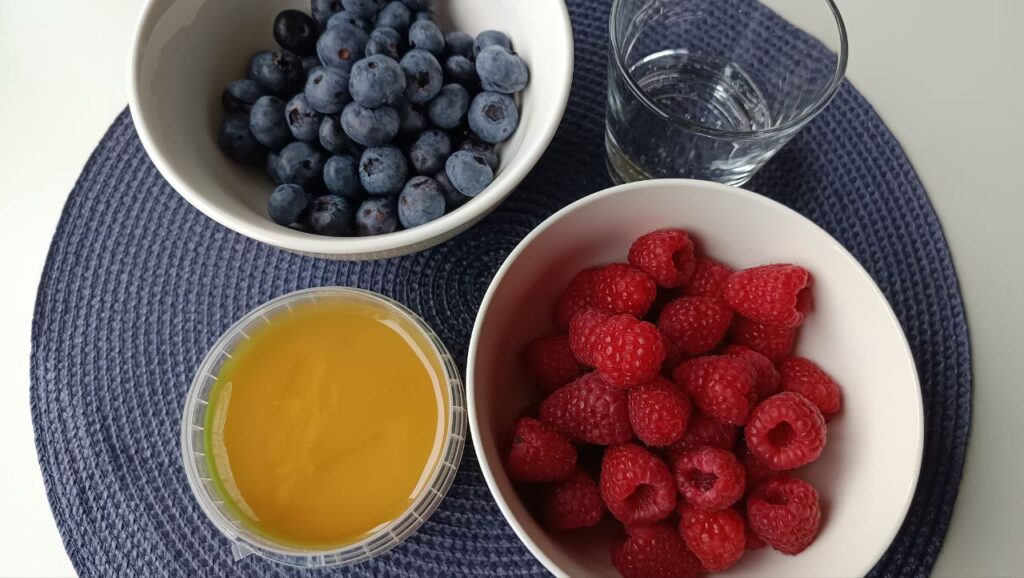 ingredients-Compote-aux-Framboises-et-aux-Myrtilles