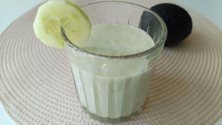 smoothie-avocat-concombre-yaourt