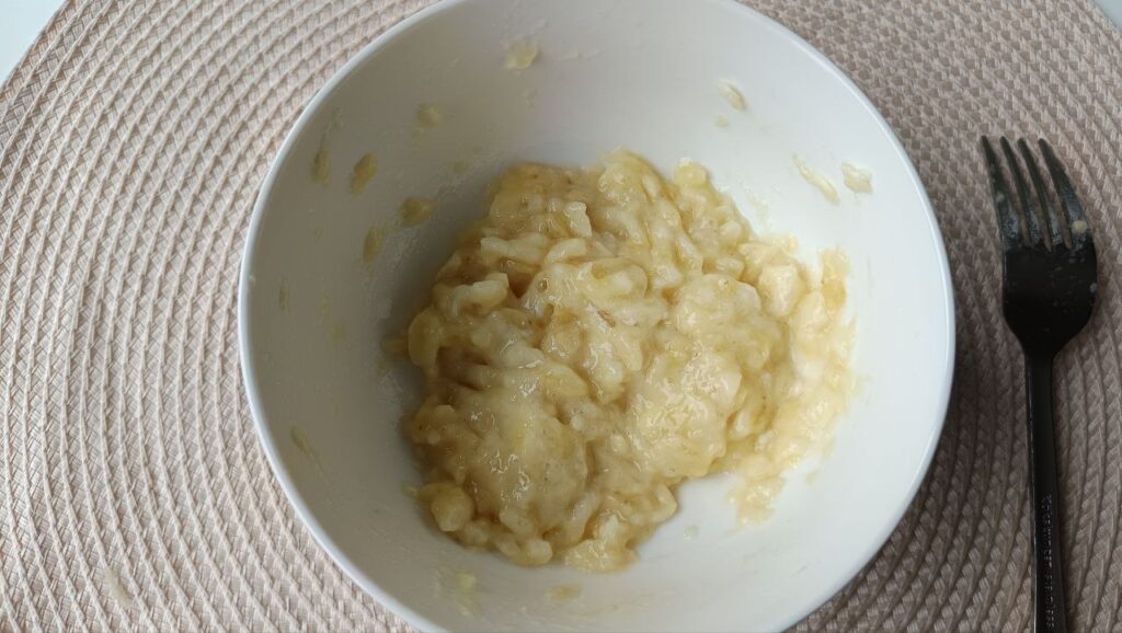 mixage-de-la-banane-du-porridge-sans-cuisson