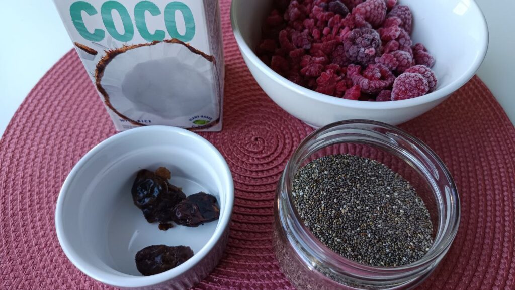 ingredients-smoothie-framboise-lait-coco