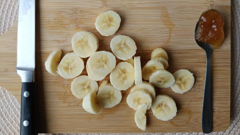 decoupe-de-la-banane-smoothie-banane