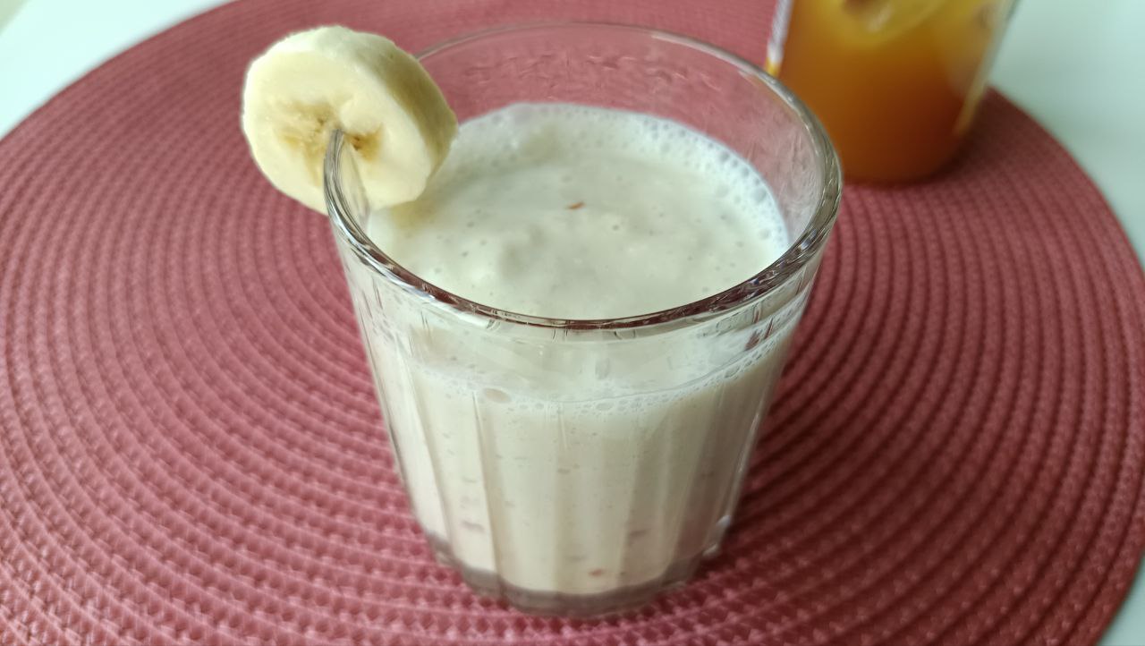 smoothie-pomme-banane-yaourt