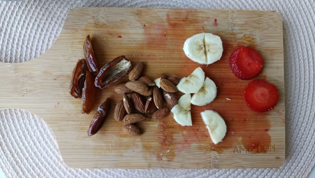 toppings-smoothie-bowl-banane-fruit-rouge