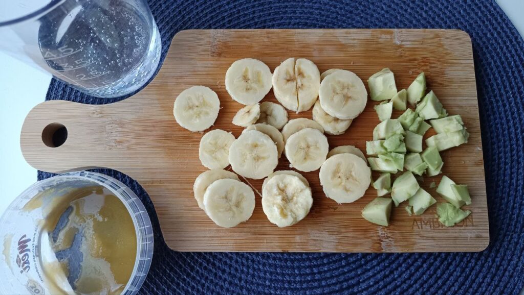 ingredients-smoothie-avocat-banane