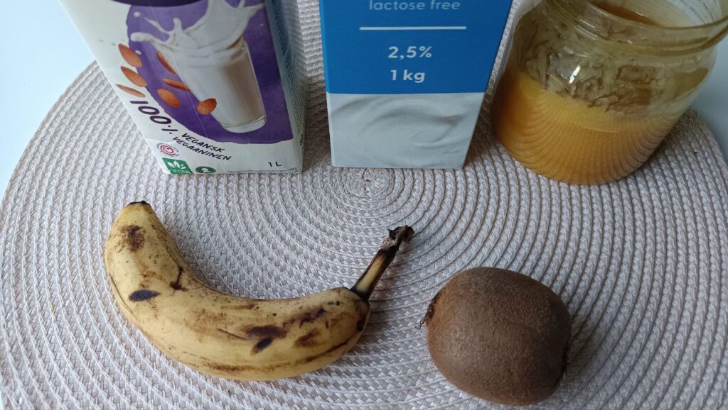 ingredients-smoothie-banane-kiwi