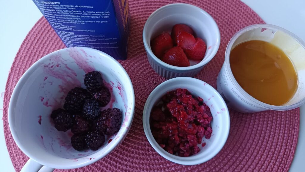 ingredients-smoothie-fruits-rouges-surgeles