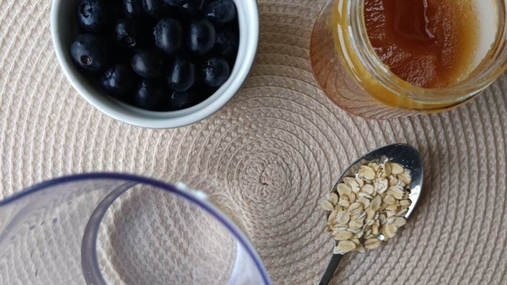 ingredients-smoothie-myrtille