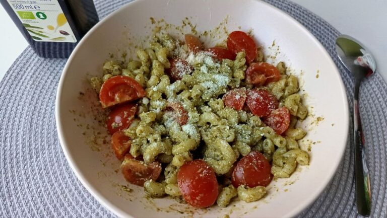 salade-de-pates-au-pesto-et-parmesan
