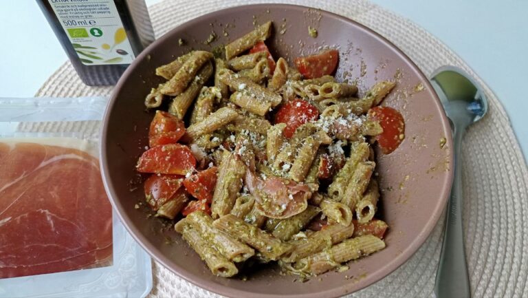 salade-pate-pesto-jambon-cru
