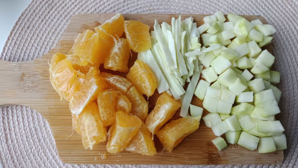 decoupe-des-aliments-salade-orange-chou