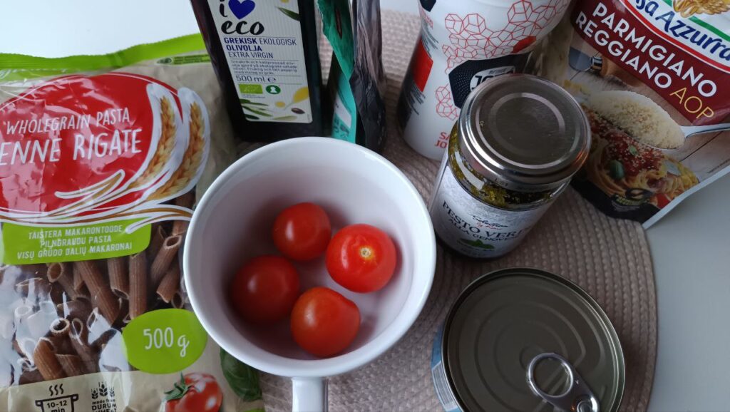 ingredients-salade-pates-pesto-thon