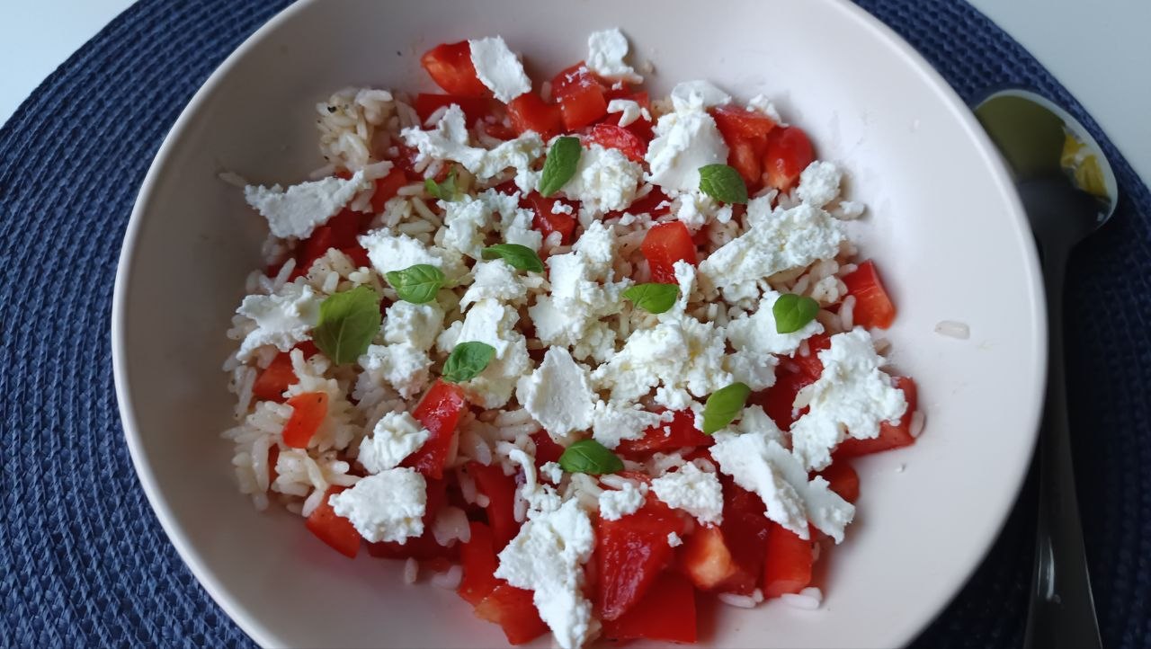 salade-riz-feta-poivron