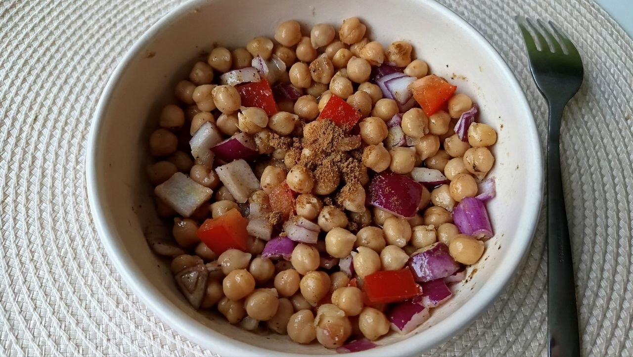 salade-pois-chiche-oignon-rouge-cumin