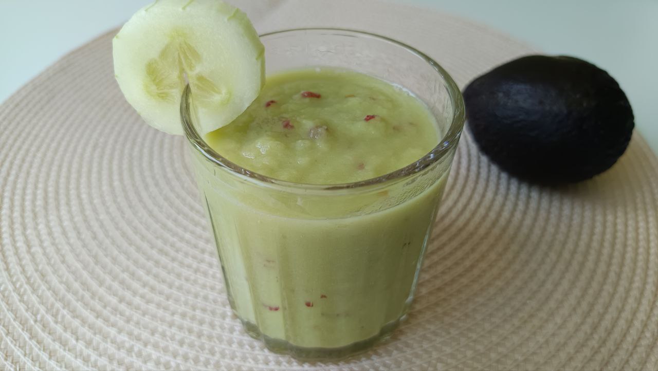 smoothie-avocat-concombre-pomme