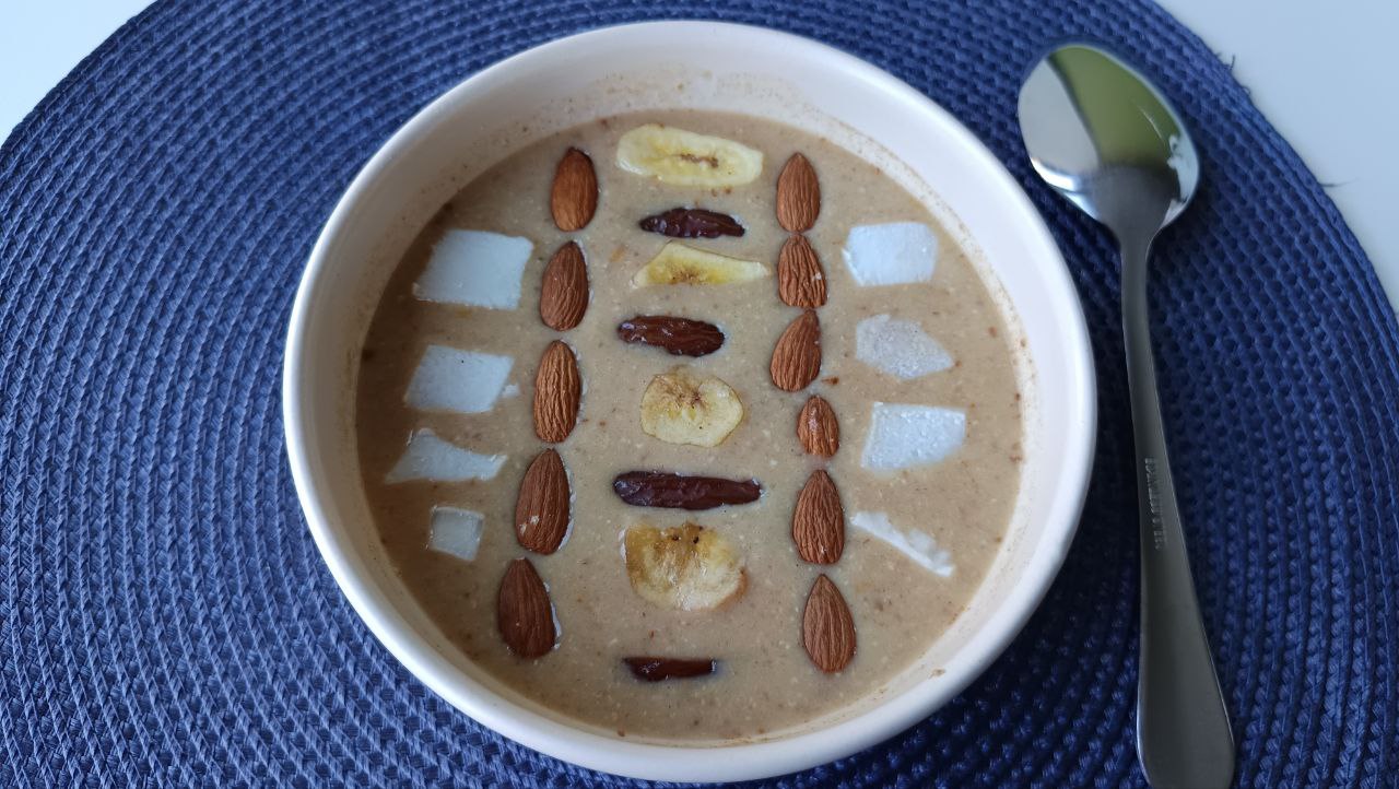 smoothie-bowl-datte