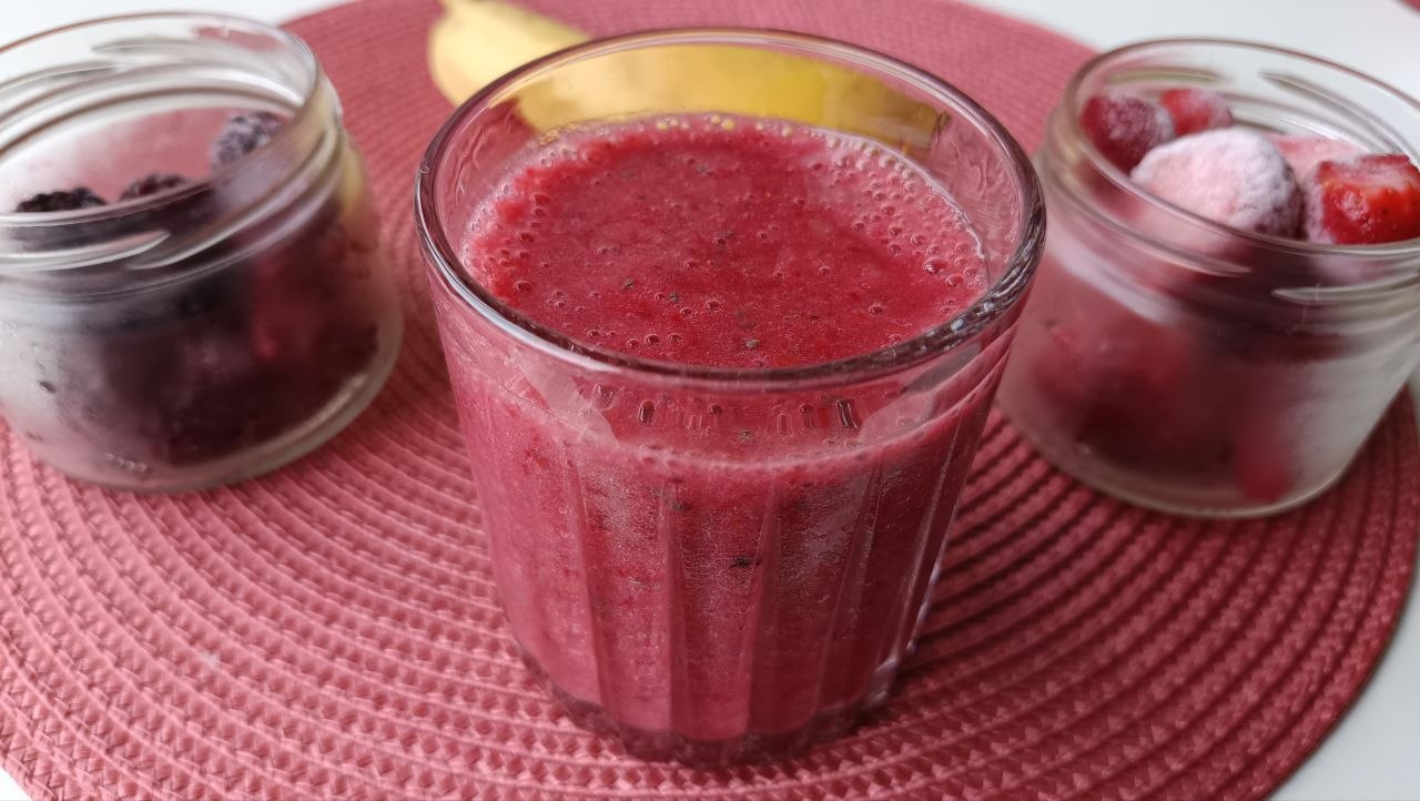 smoothie-fruits-rouges-surgeles-banane